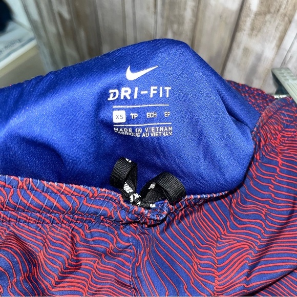 Nike Dynamic Blue and Red Running Shorts - Picture 5 of 5